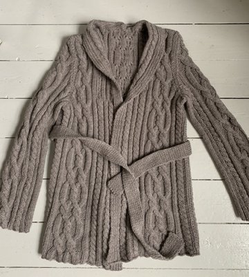 Braided knitted cardigan